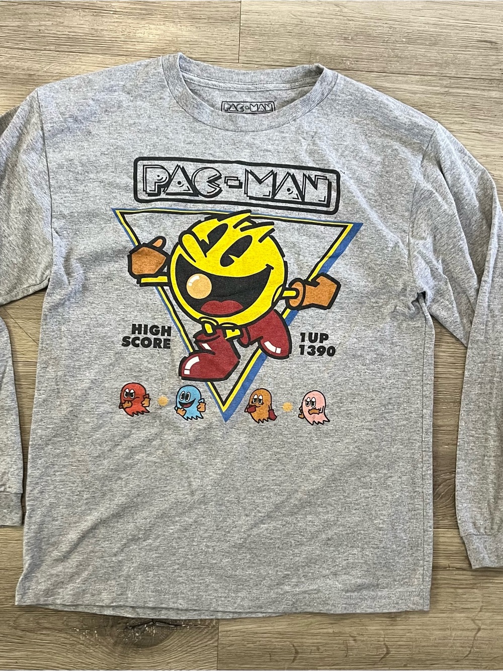 Kids Youth Gray Long Sleeve Graphic Tee Pac Man Design Size 18 Plus Gamer